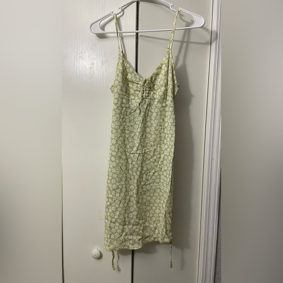Short billabong green floral dress size xs - Picture 1 of 3
